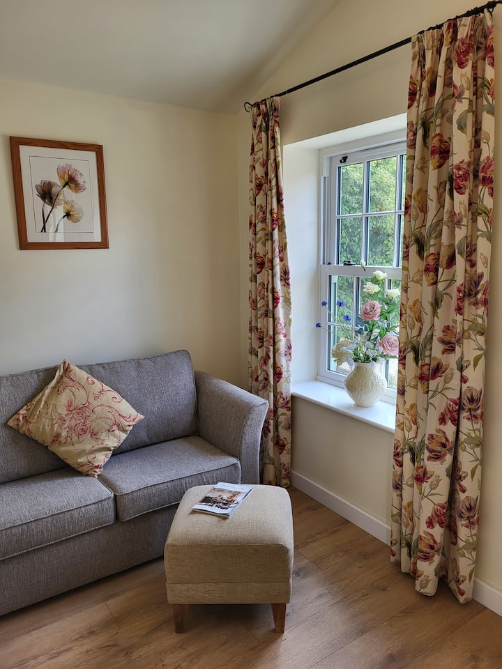 Rural Retreat With Private Patio With Field Views. - Swaffham