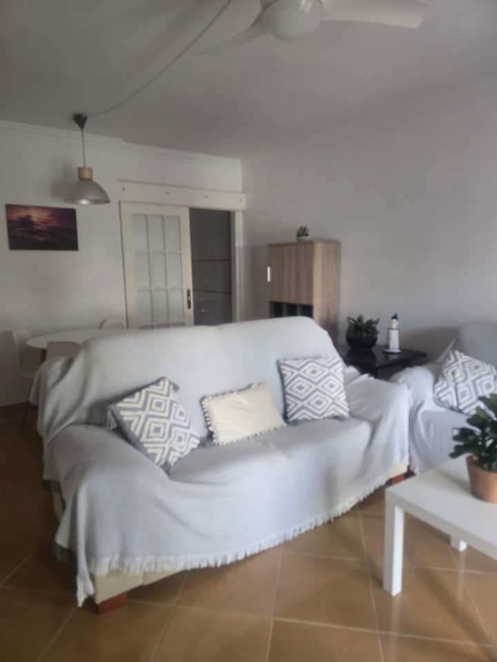 Apartamento De Playa, Urbanizacion Frente Al Mar - Isla Canela