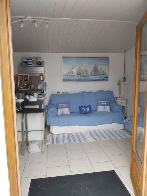 Popular Airbnb listing: A paradise near the ocean. in L'épine
