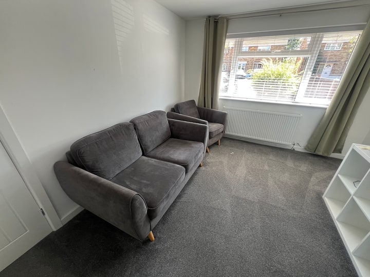 3br | Driveway | Contractors | Sleeps 6 | Families - Hertfordshire