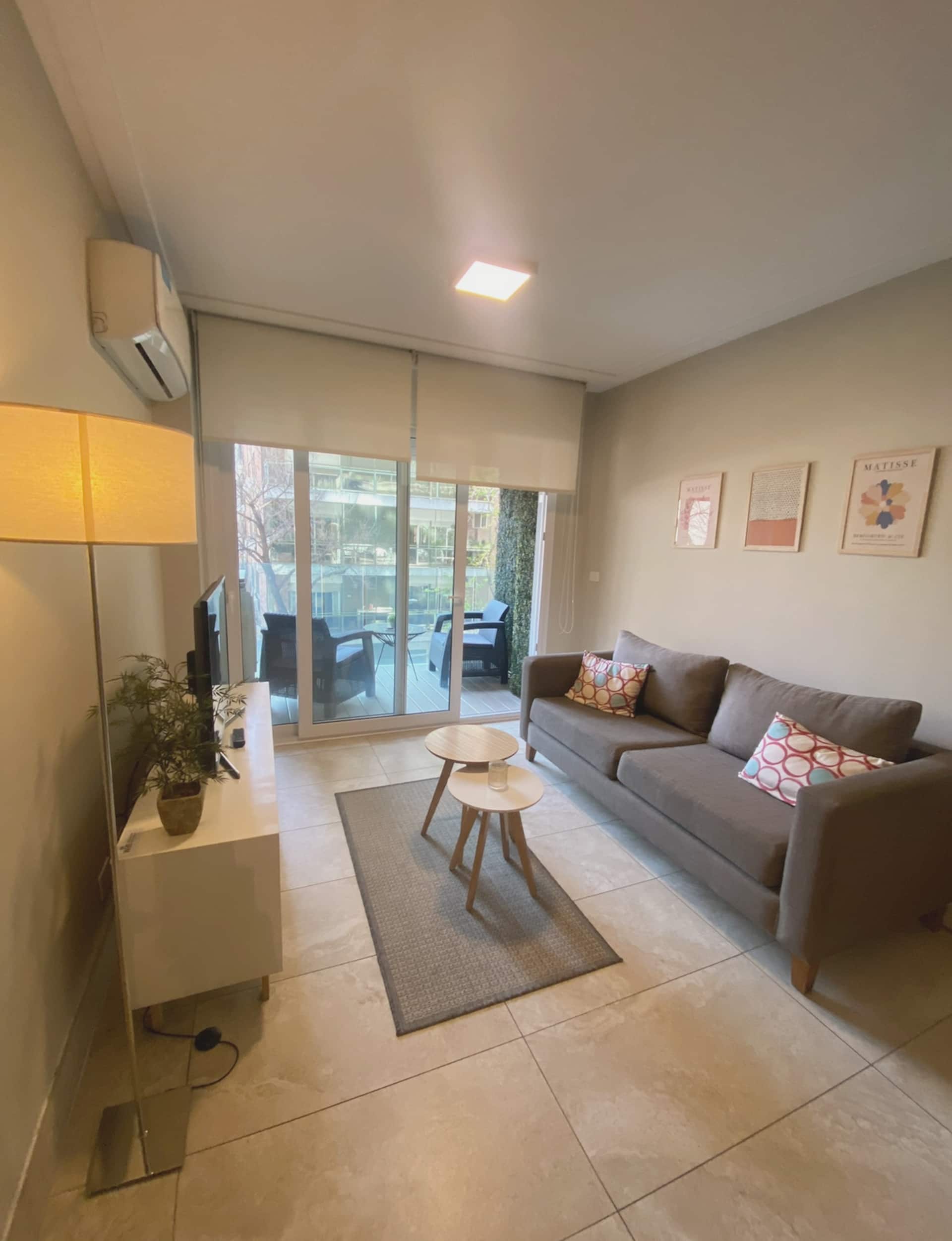 Квартира с 1 спальней и 2 ванными в Recoleta