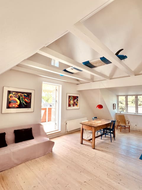 Popular Airbnb listing: Louisiana Seaside Getaway in Fredensborg