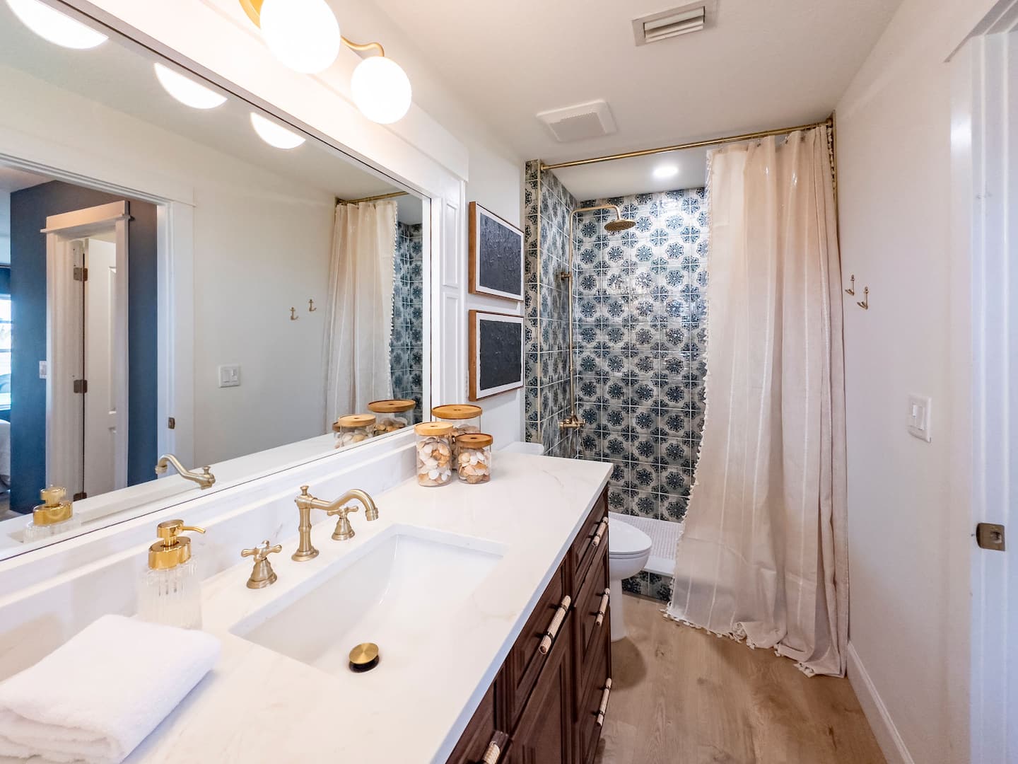 Full bathroom 1, Luxury Beach Haven, Palm Coast, Florida