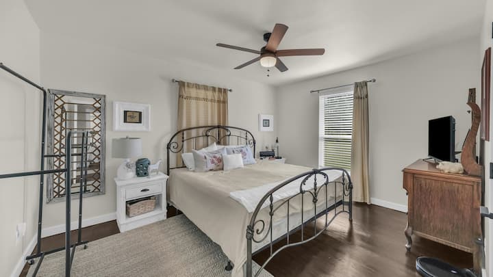 Bračni krevet (180x200)! 