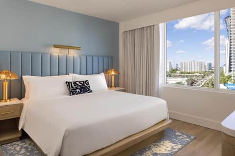3 Partial Ocean View Spacious Suite with Pool