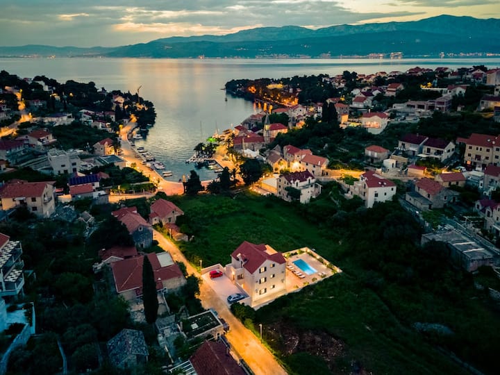 Villa Janie Modern Family Apartments Near The Sea - Brač