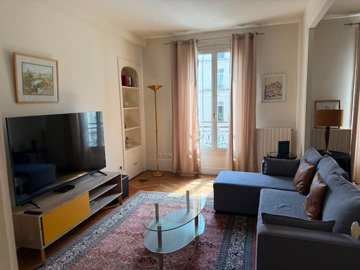 Bright & Elegant Parisian Apartment Palais Congrés - Neuilly-sur-Seine