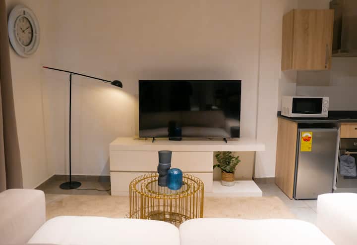 Comfy 1 Bedroom Hideout At Oasis Park Residences - Accra