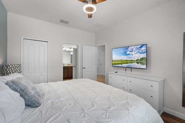 Bedroom 8