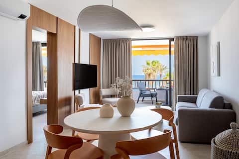 Tropical Luxury First Line Ocean View Terrace
