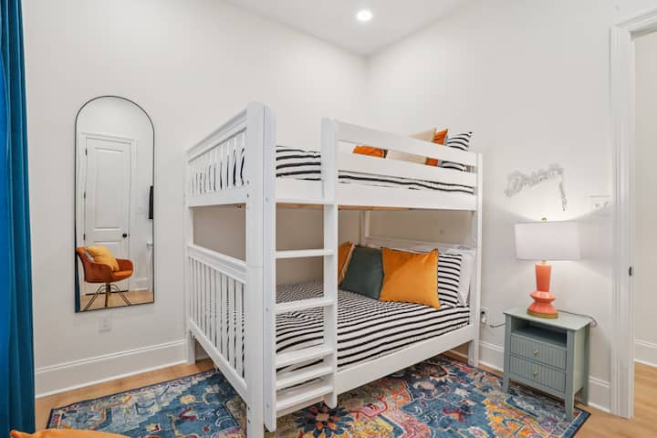 Perfecto para familias o amigos: configuración de litera completa sobre completa