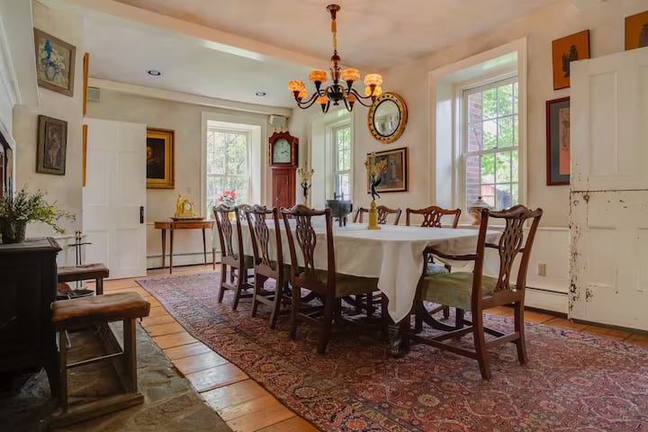 Toad Hall 1820s Historic Estate - 庫珀斯敦