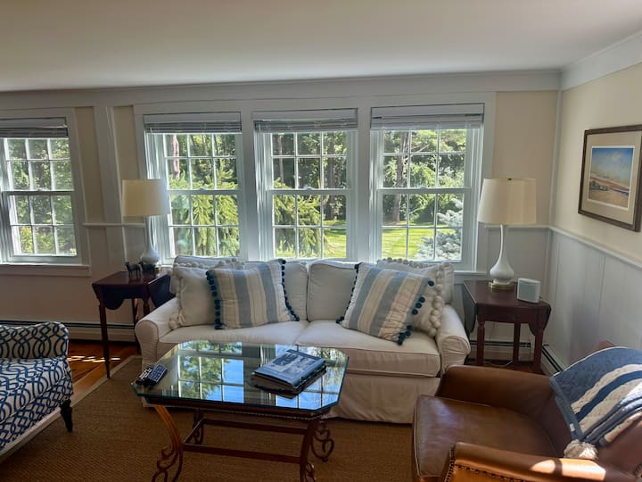 Charming 2 Bedroom Cottage - Manchester, VT
