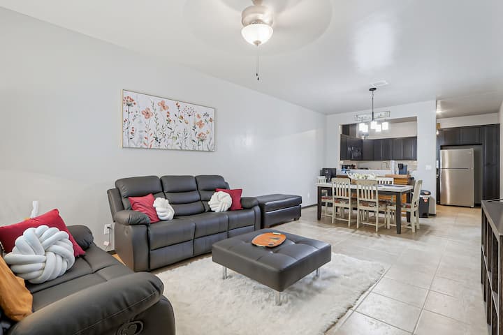 Northeast Nest | 2 Bd Near Bliss - El Paso