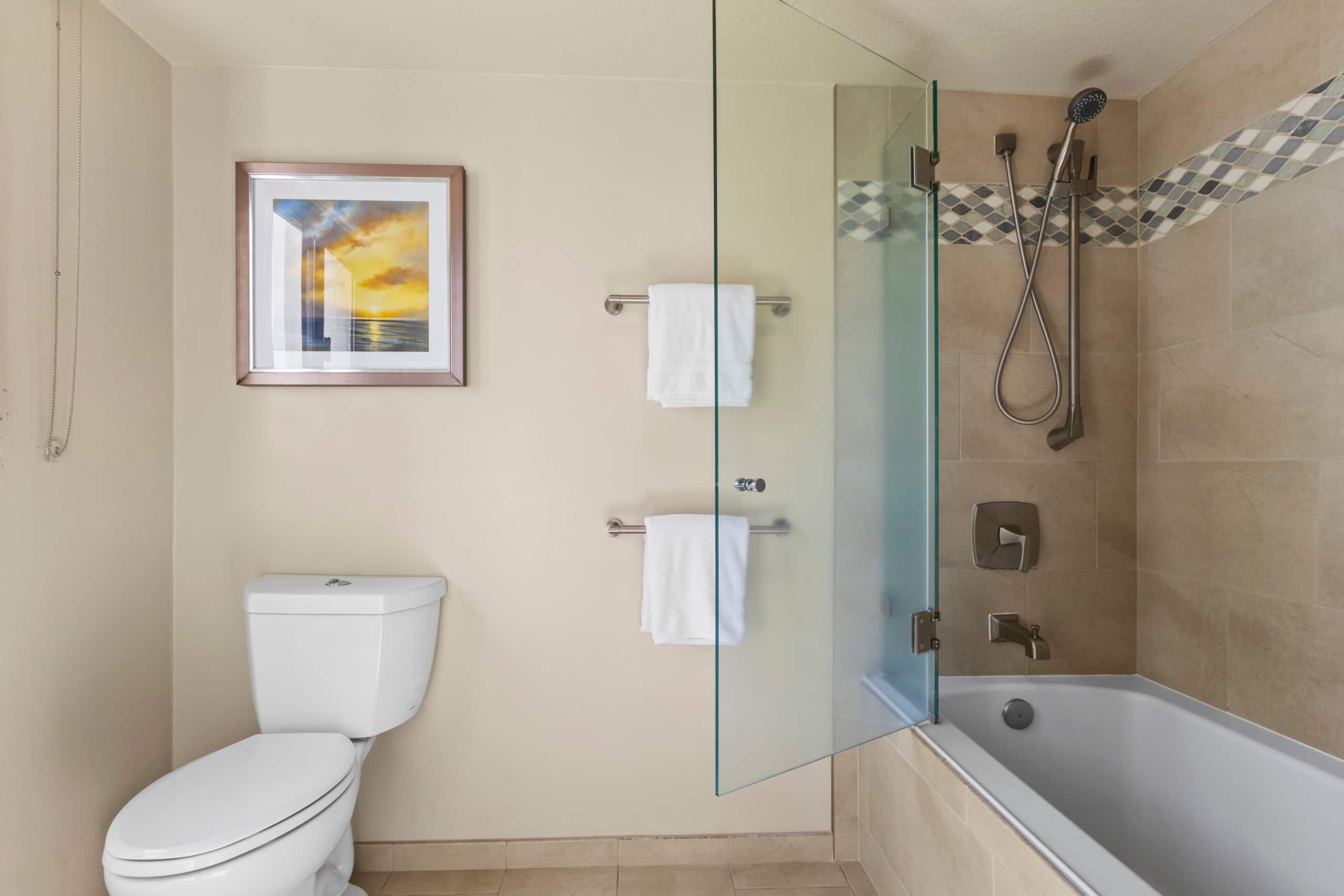 Condo in Honolulu · ★5.0 · 2 bedrooms · 5 beds · 2 private baths - Image 17