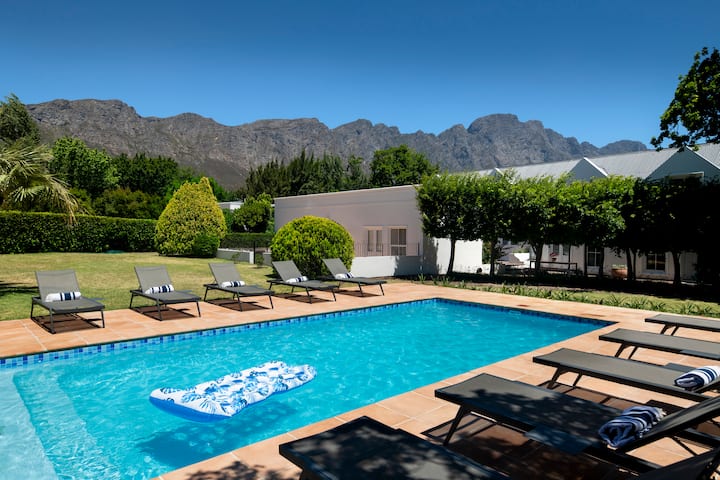 La Jolie Dauphine - The Pool Cottage - Franschhoek