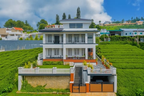 Luxury 6BHK Villa withTea Estate Views Near Ooty