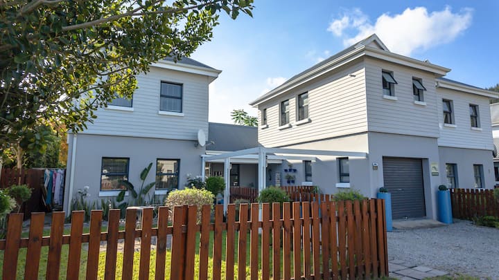 No 1 The Sandals - Sedgefield