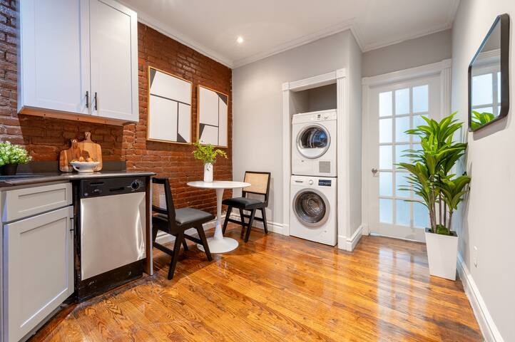 Roomrs managed Airbnb listing 3