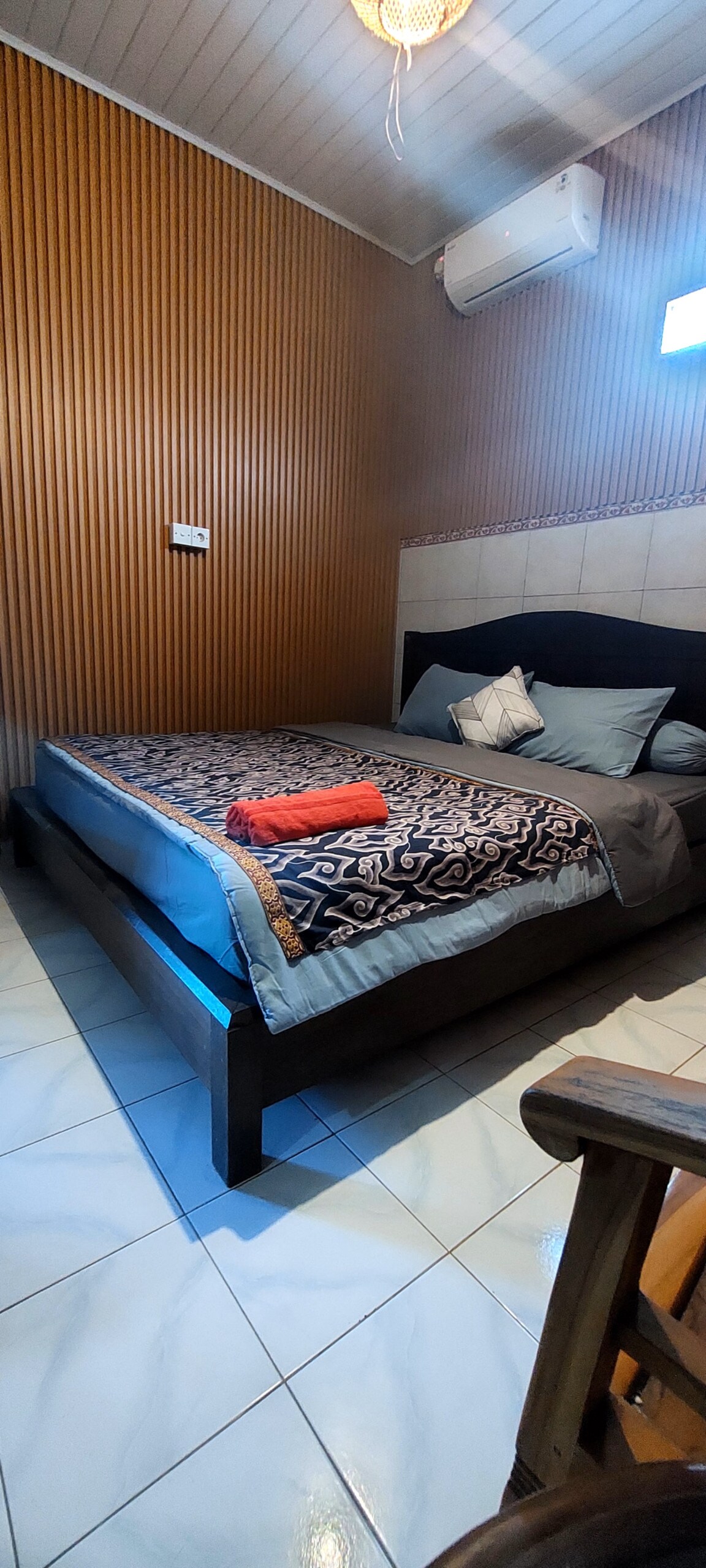 საძინებელი 2