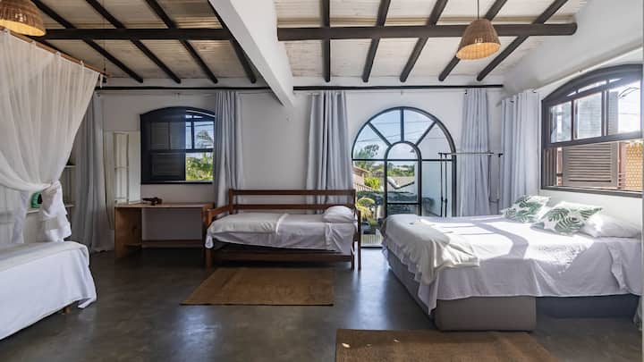 Um quarto perfeito para renovar energias após dias intensos de lazer