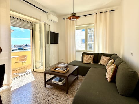 Popular Airbnb listing: Aurum House • Sea & Sunset view in Fiumicino