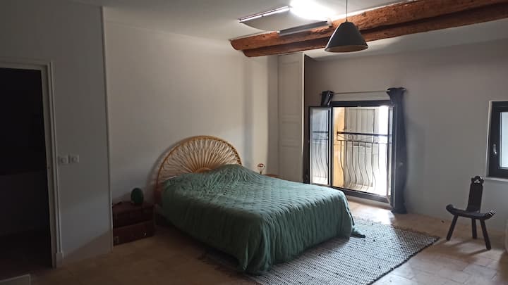 Suite Spacieuse Dans Une Maison - Fleury