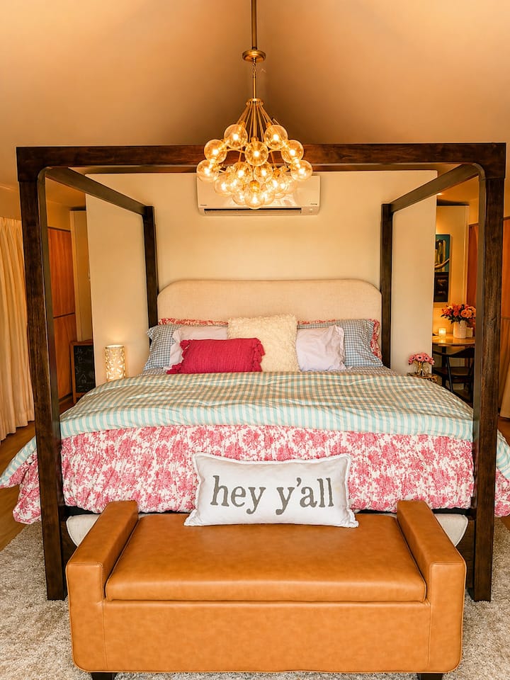 McClenton Hideout - Tents for Rent in Bastrop, Texas, United