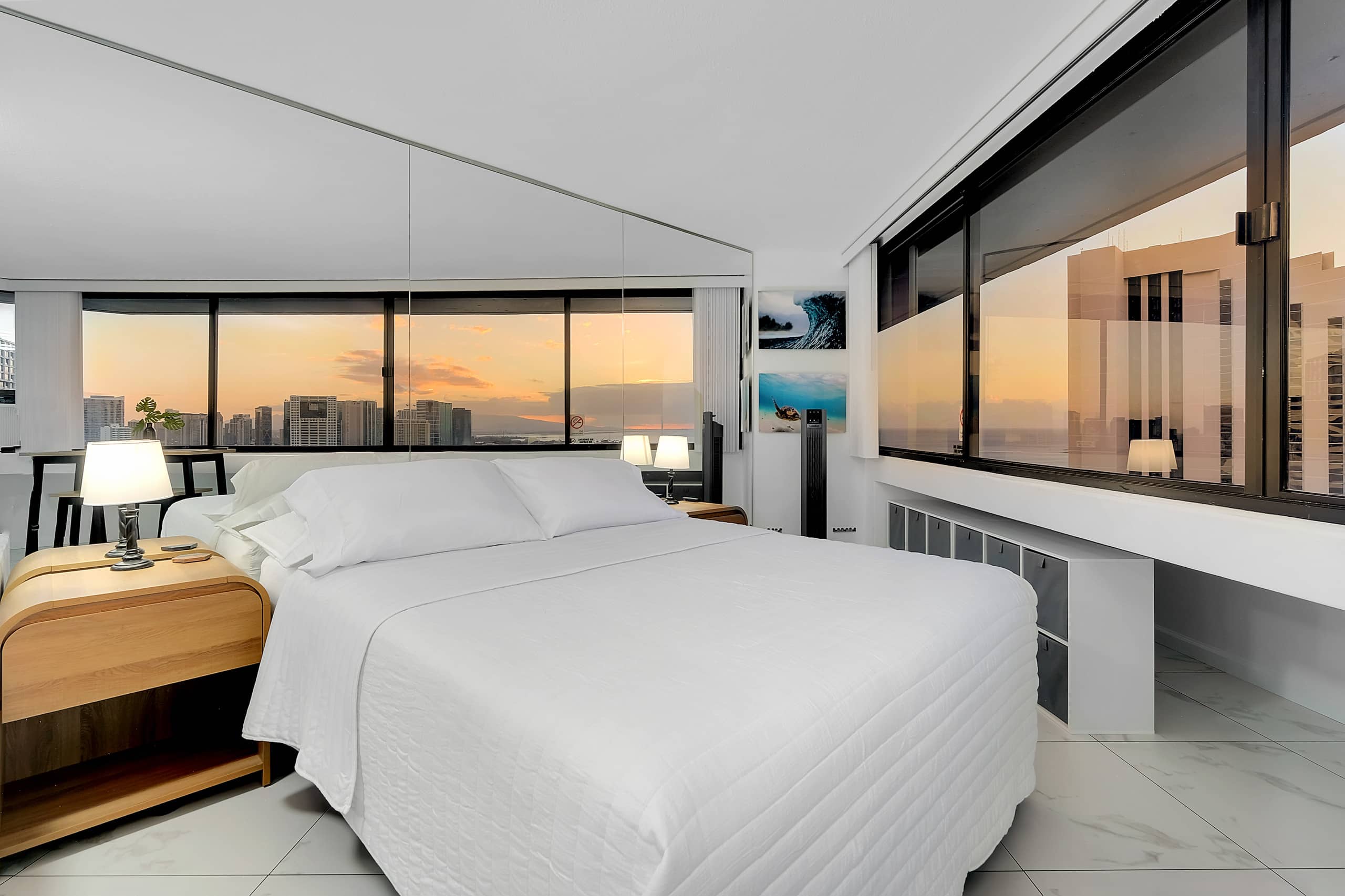 Condo in Honolulu · ★4.69 · 1 bedroom · 2 beds · 1 private bath - Image 2