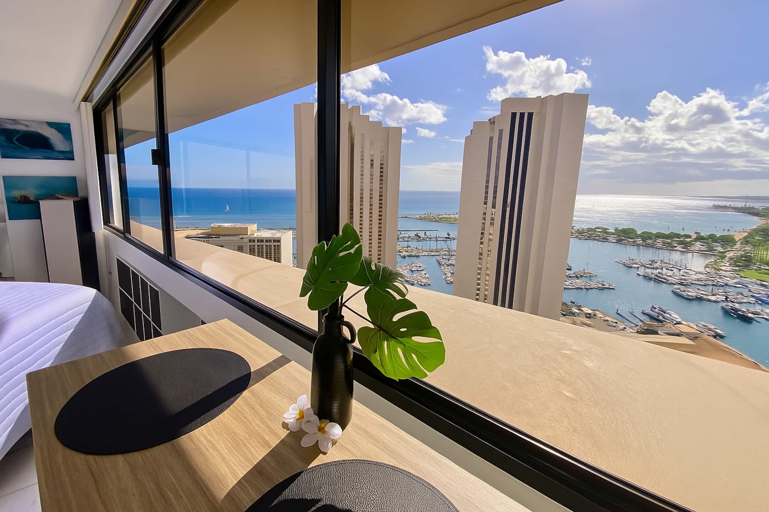 Condo in Honolulu · ★4.69 · 1 bedroom · 2 beds · 1 private bath - Image 47