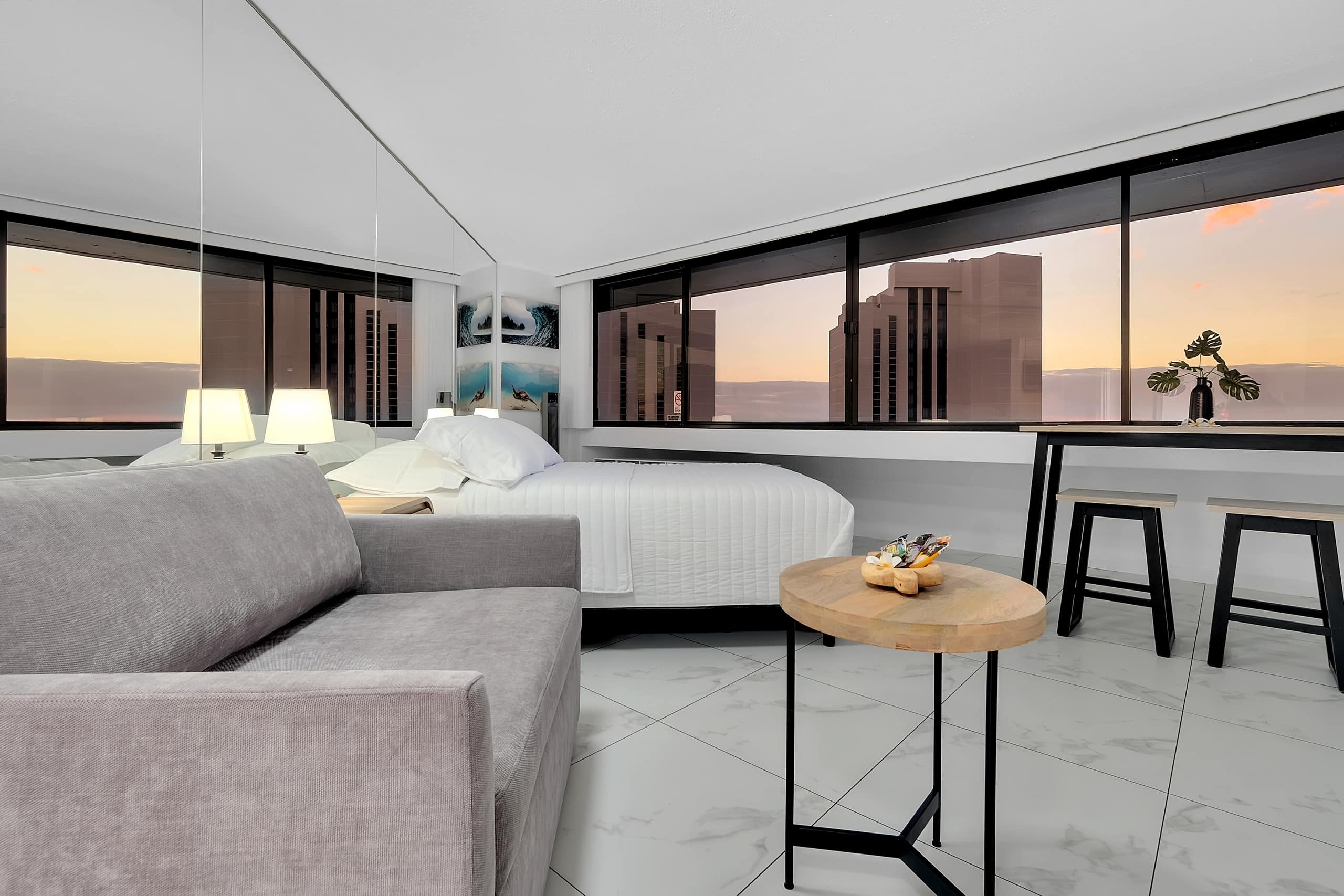 Condo in Honolulu · ★4.69 · 1 bedroom · 2 beds · 1 private bath - Image 25