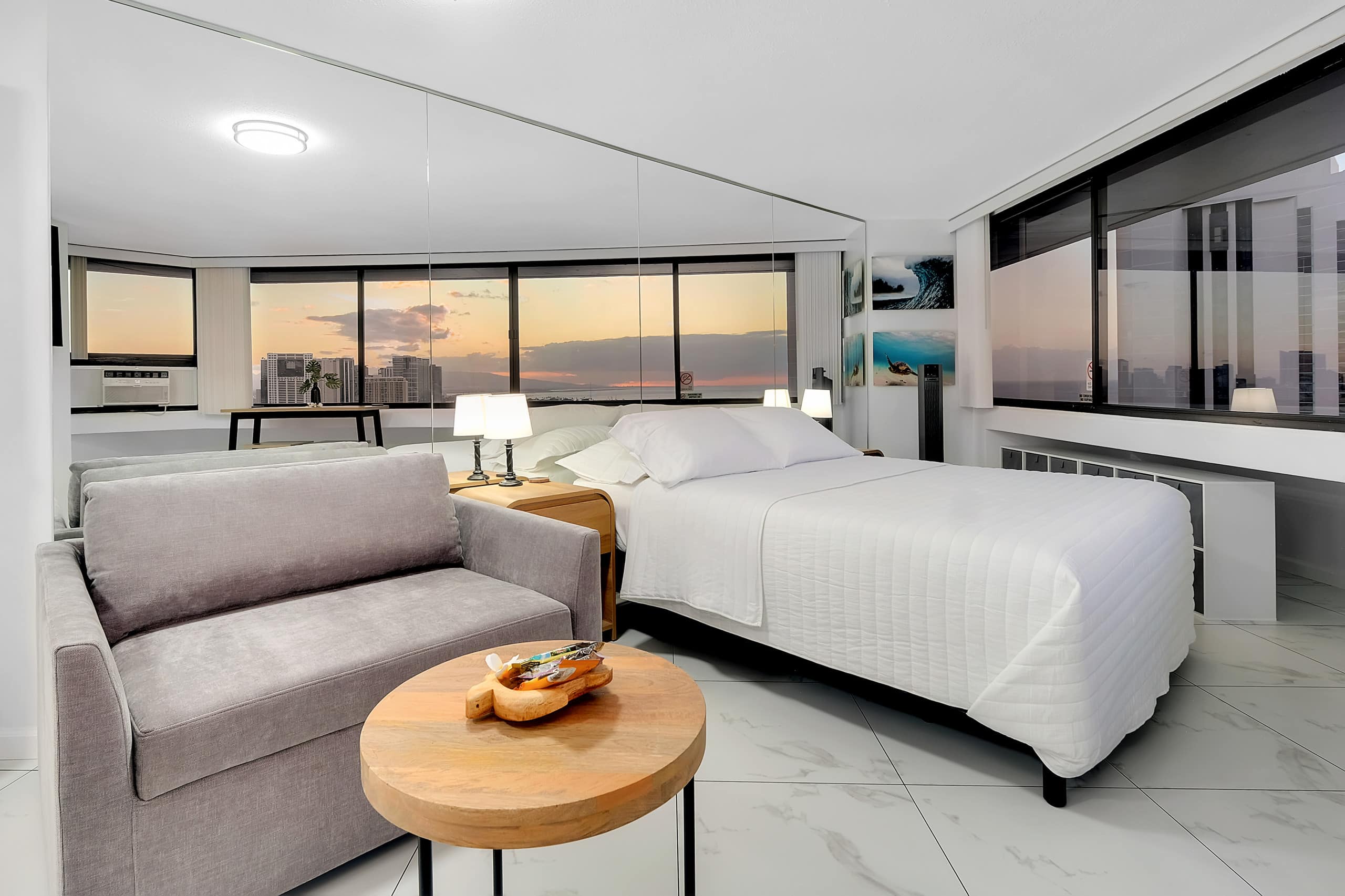 Condo in Honolulu · ★4.69 · 1 bedroom · 2 beds · 1 private bath - Image 24