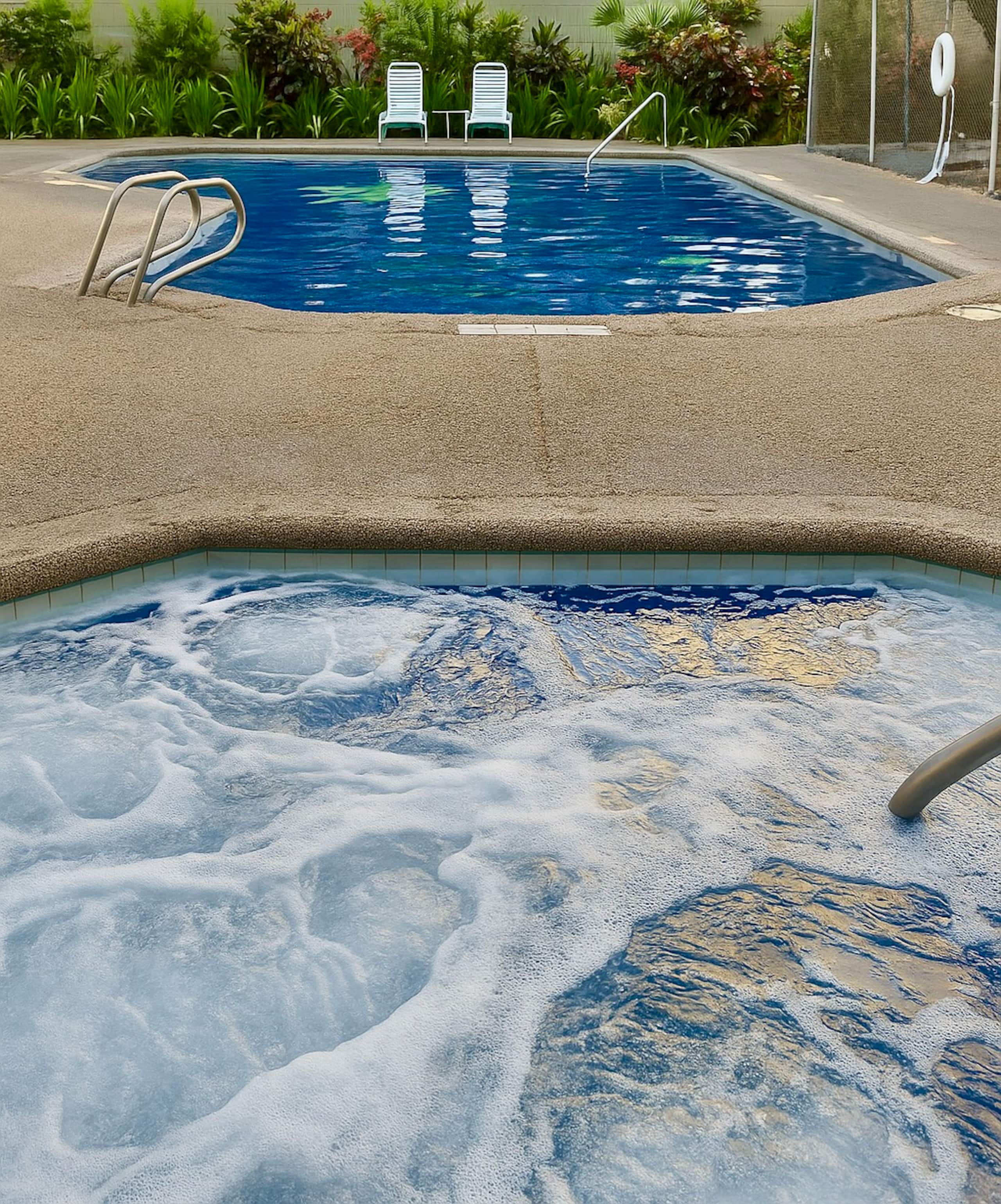 Condo in Honolulu · ★4.69 · 1 bedroom · 2 beds · 1 private bath - Image 36