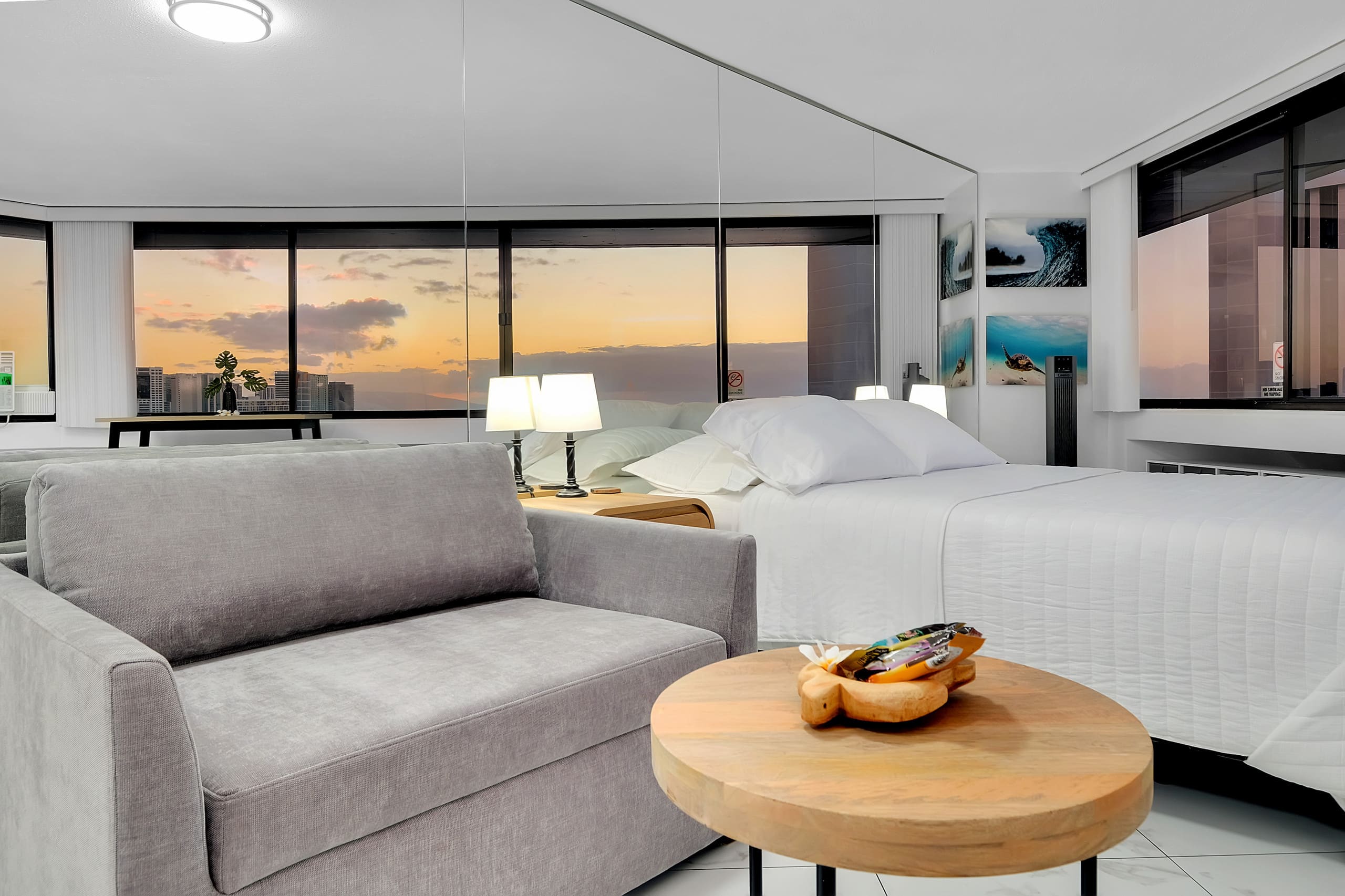 Condo in Honolulu · ★4.69 · 1 bedroom · 2 beds · 1 private bath - Image 20