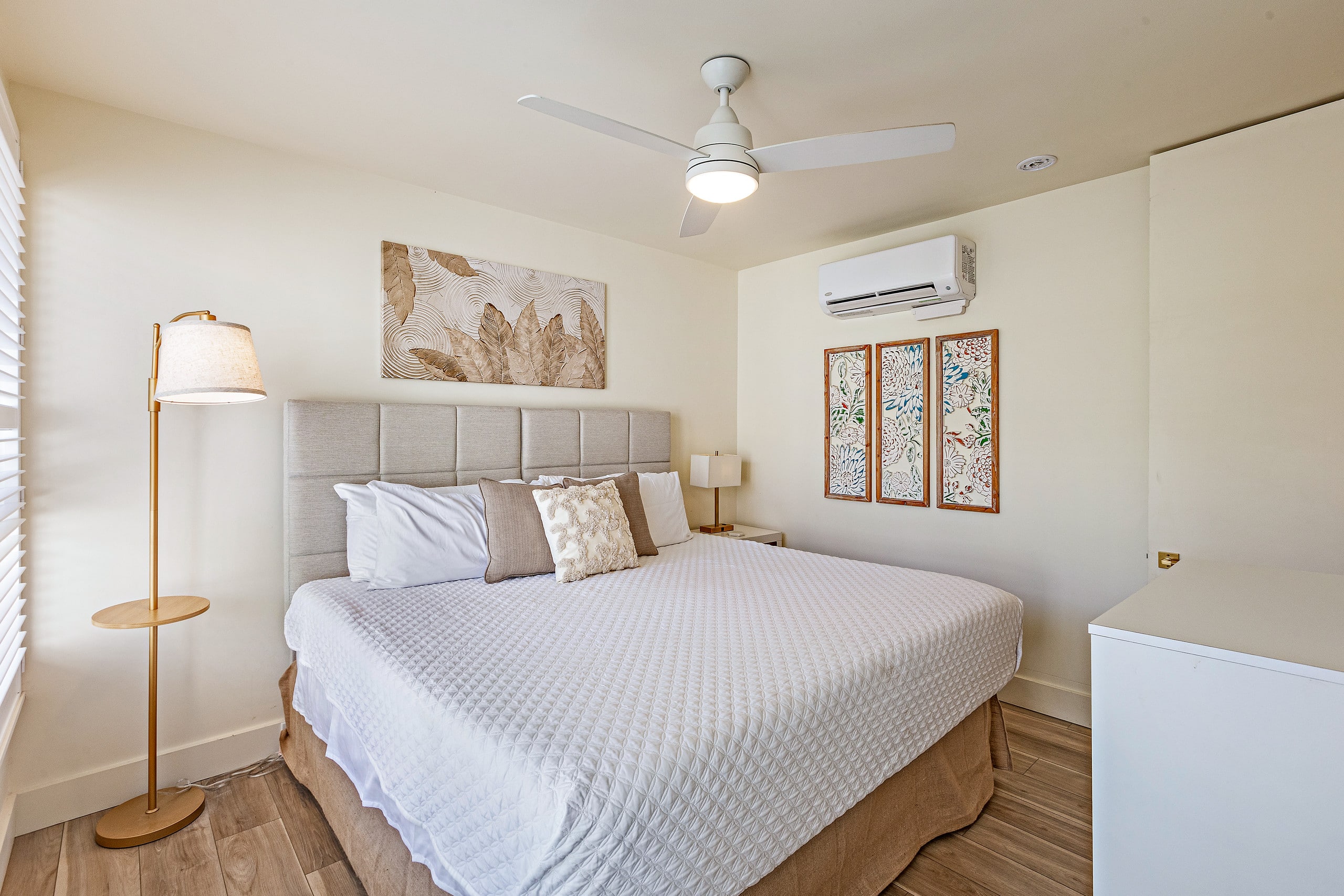 Chic Coastal Living in the Heart of Wailea - Image 18