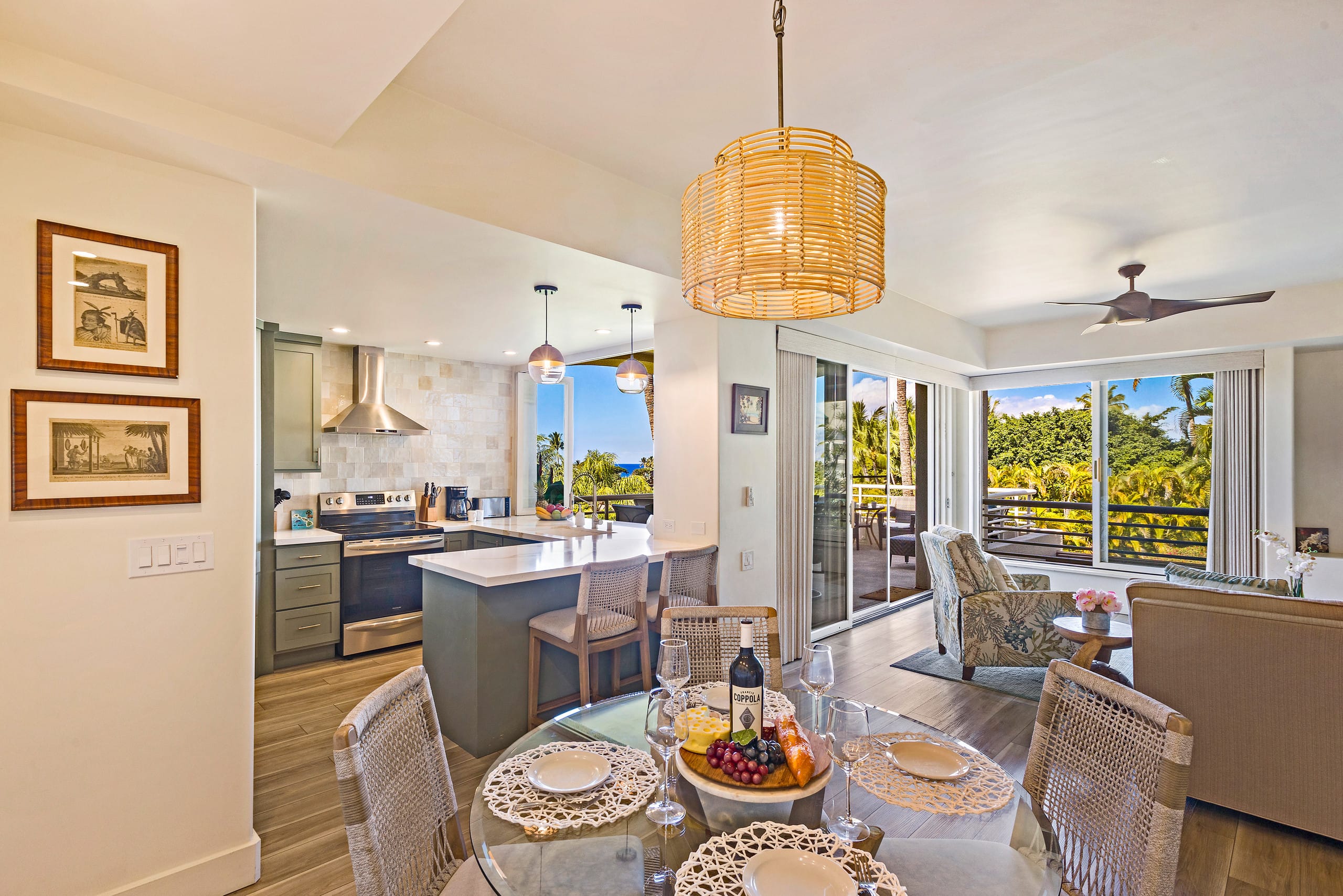Chic Coastal Living in the Heart of Wailea - Image 17
