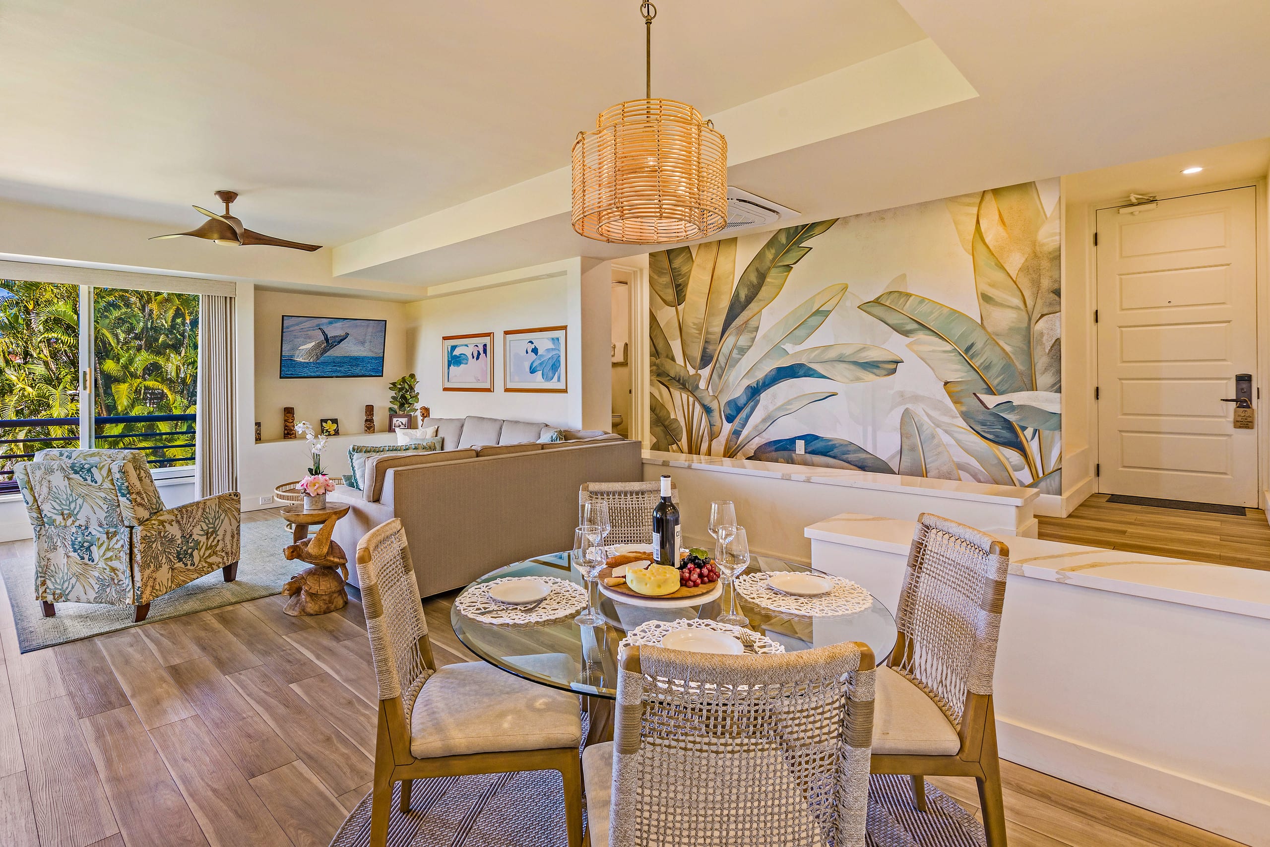 Chic Coastal Living in the Heart of Wailea - Image 14