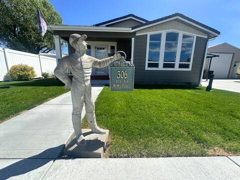 New Home in Quiet Neighborhood