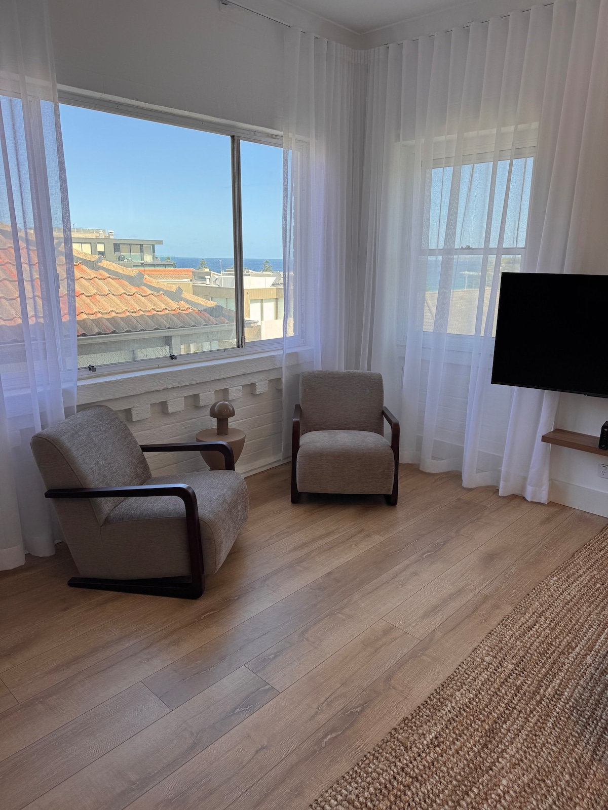 Top performing Airbnb: Casa Alta, steps from North Bondi in North Bondi