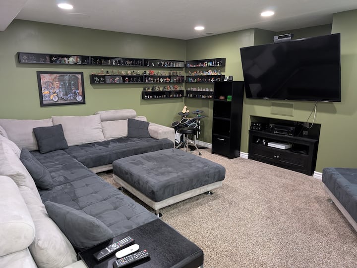 Apartment In Kaysville With Theater - Farmington, UT
