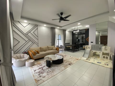 RinduHouz BandarMahkota Homestay