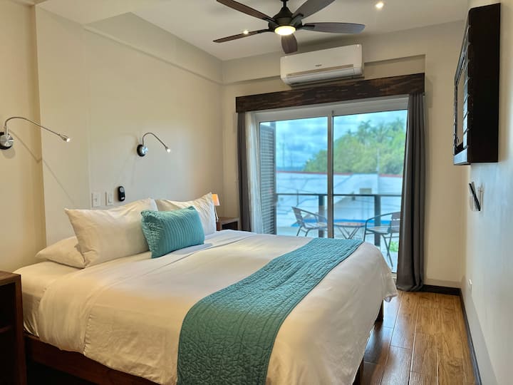 Palau Central Hotel Executive Suite Room - Palau