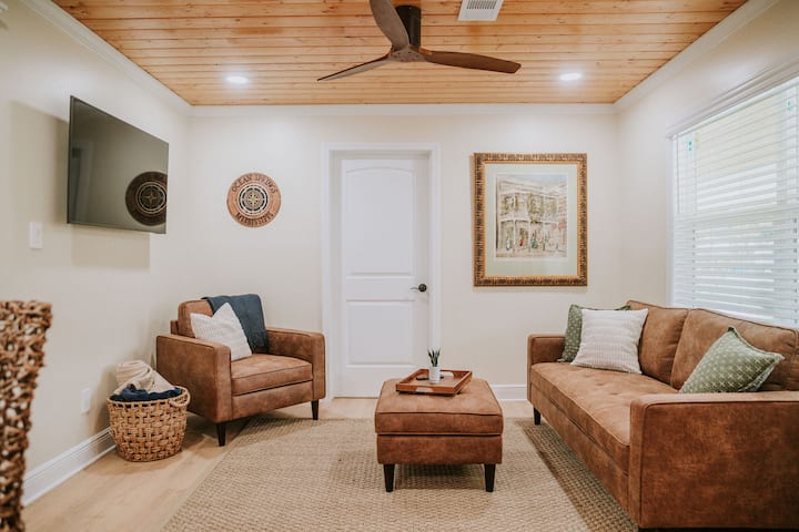 2br/1ba Near Beaches And Downtown! Beachcomber A - Ocean Springs, MS