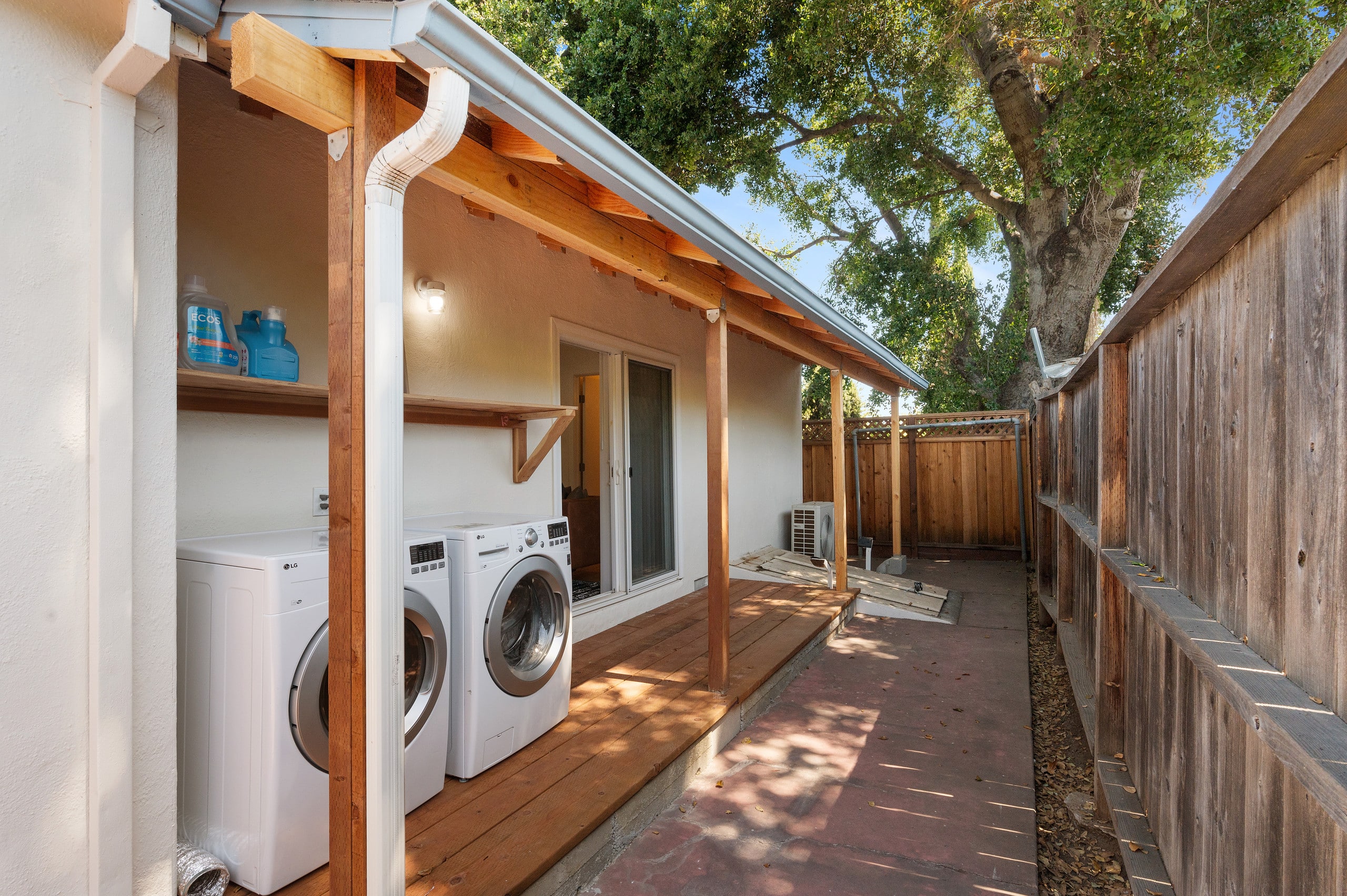 Cozy Home Near Tech HQs & Stanford, Pets OK - Photo 37