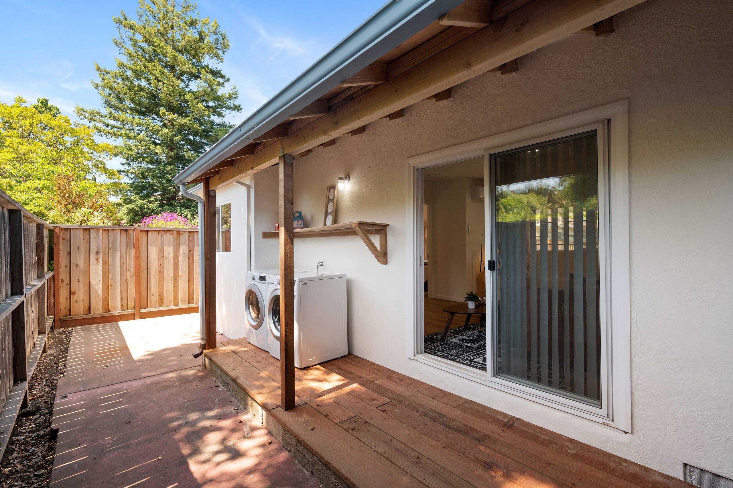 Cozy Home Near Tech HQs & Stanford, Pets OK - Photo 39