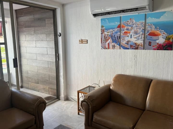 Departamento Amplio Enfrente De La Playa - Acapulco