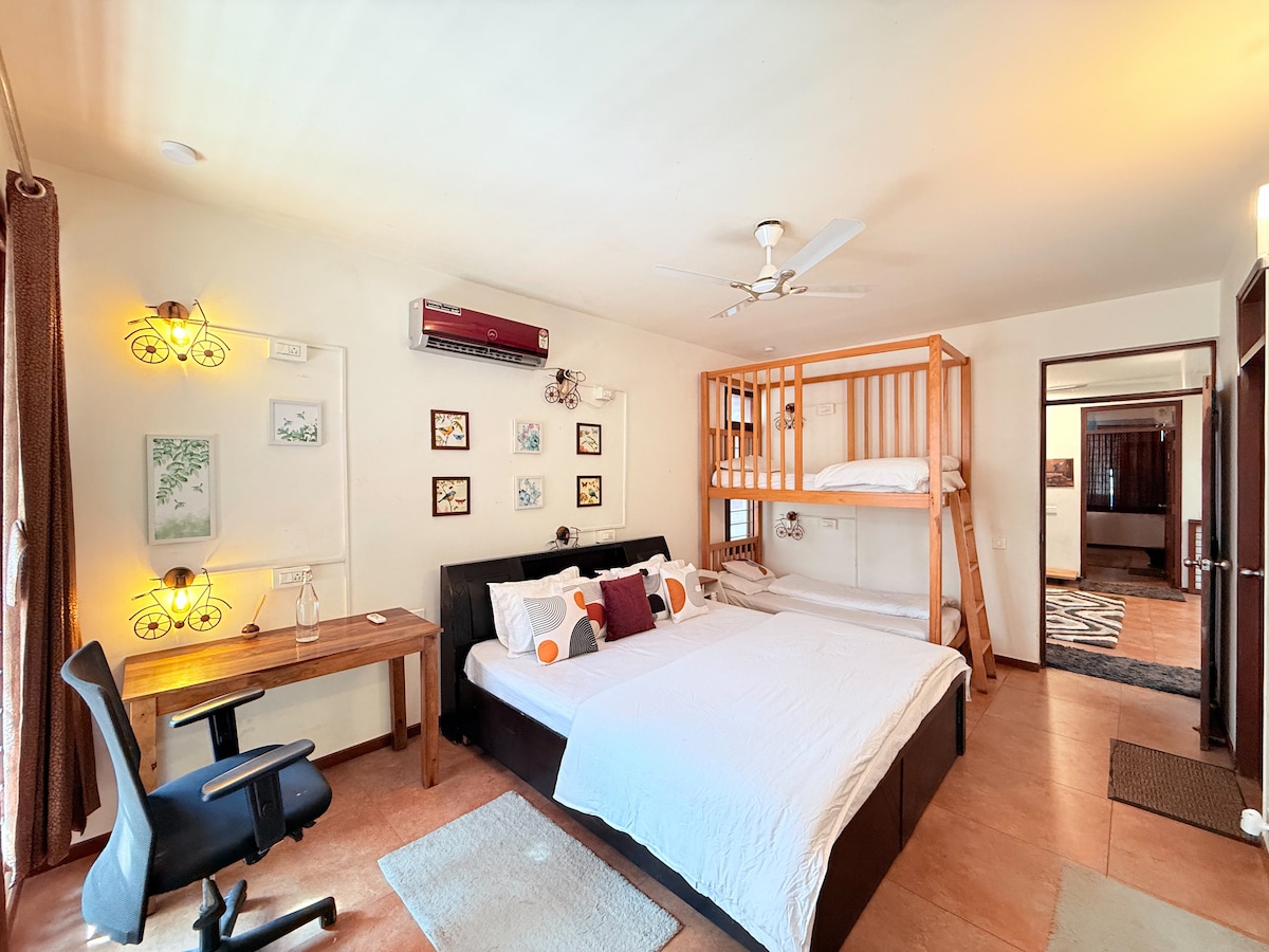 საძინებელი 1