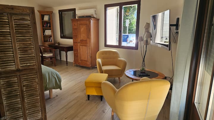 Maison De Charme, Vue Sublime, Jardin Et Rooftop - Roussillon