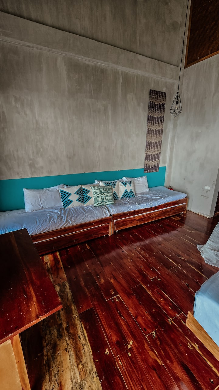 Beachfront Villa – 10 Min Kawasan Falls, Sunset - Badian