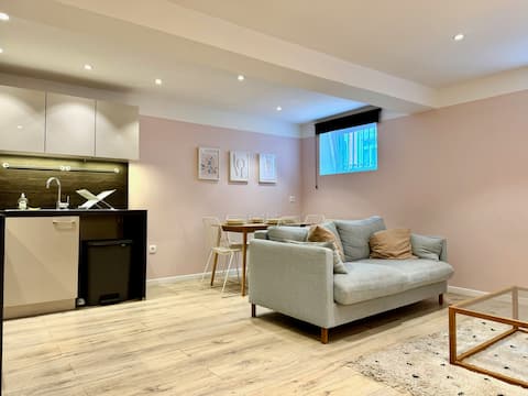 Annonce Airbnb populaire: Lille city center • Professional and Cozy à Vauban Esquermes
